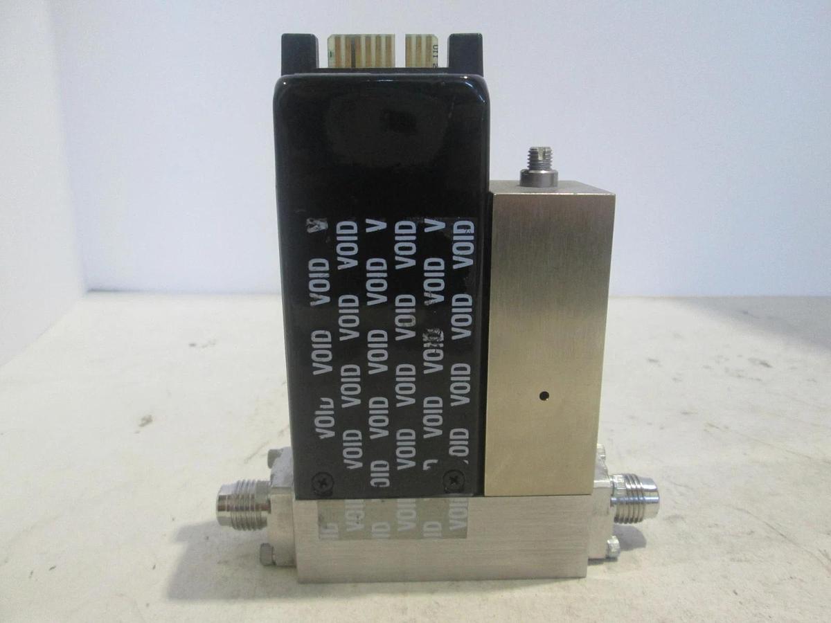 Used Unit, UFC-1560A, Mass Flow Controller, 3 SLM, H2, Used