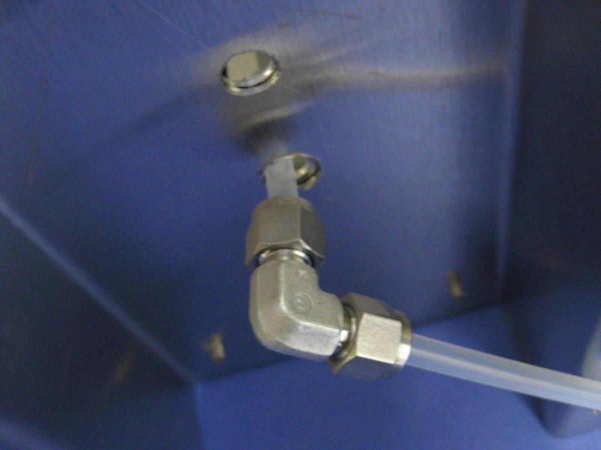 Used Dwyer 3001C Photohelic Gauge with Enclosure and Connections, Used