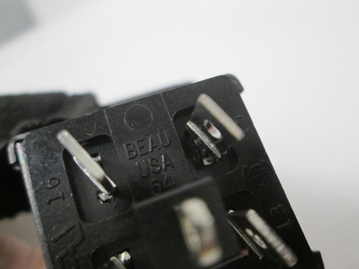 Used Beau, 5 Pin, Plug In, 116-661, New. Lot of 10