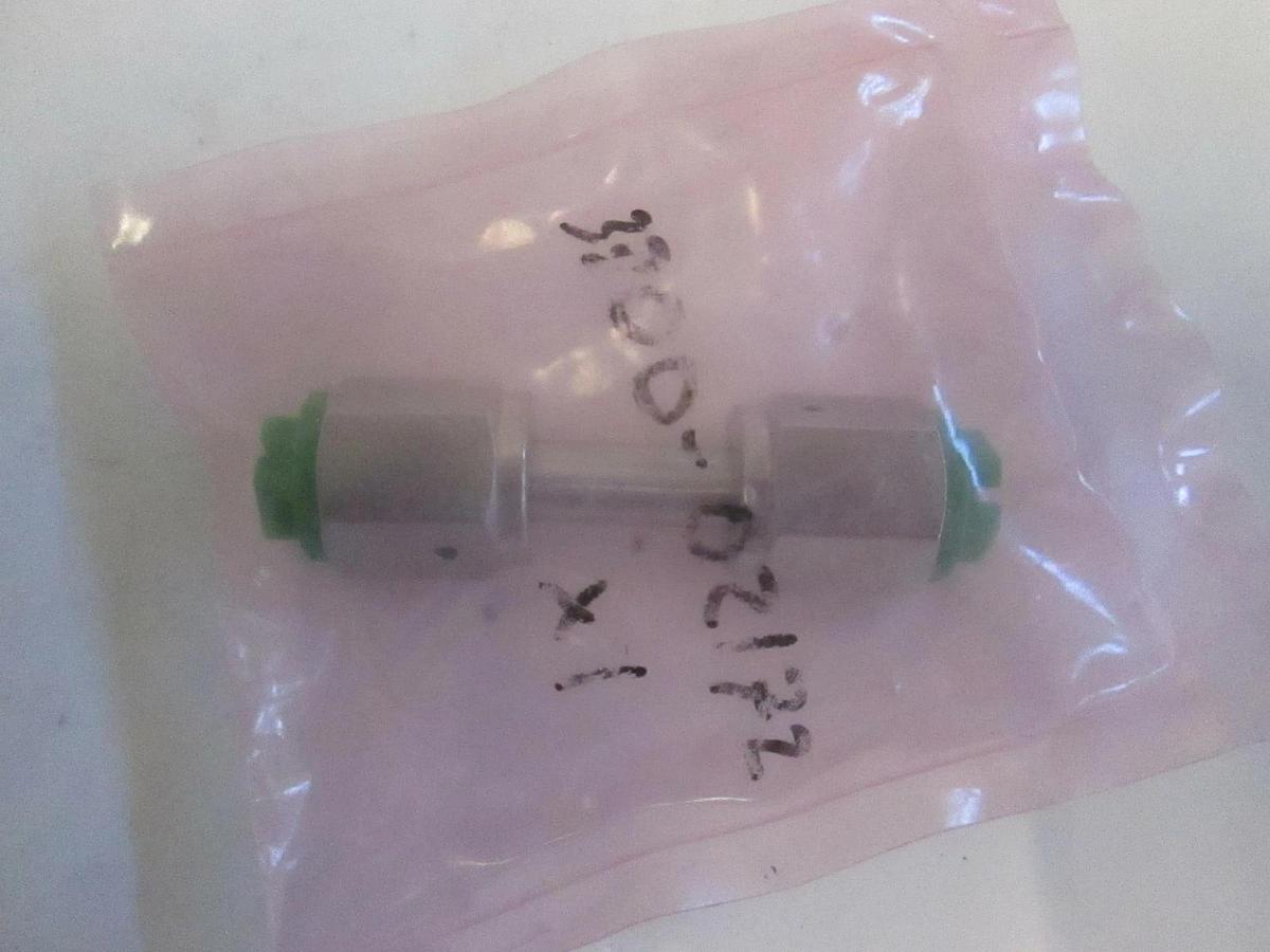 AMAT, 3300-02172, 1/4" FVCR Union, New