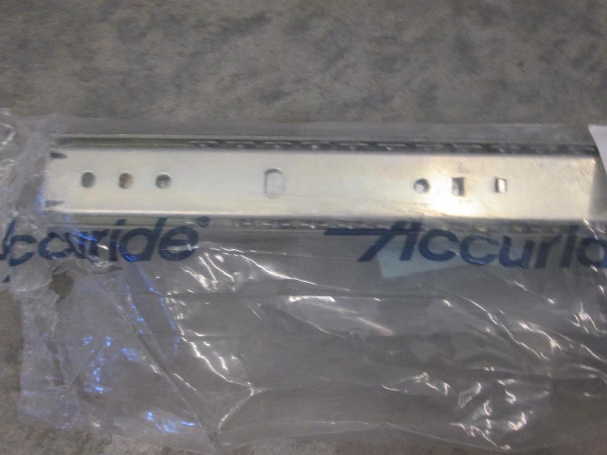 ACCURIDE, C305-A20-LRD, Drawer Slide, 20.88" EXT, Lockout, 140 LB/PR, New