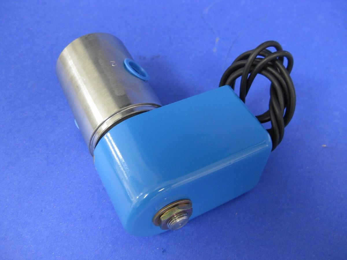 Honeywell Skinner 704N1A2A 2-Way, Pilot Operated Piston Valve,NO, NEW