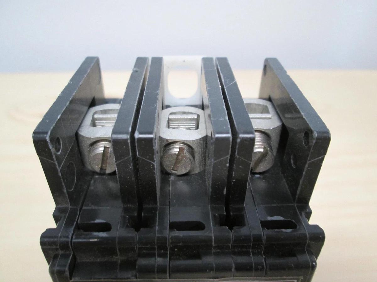 Used Square D, YF-6799, Type QOU, 3 Pole Circuit Breaker, 40A, Used