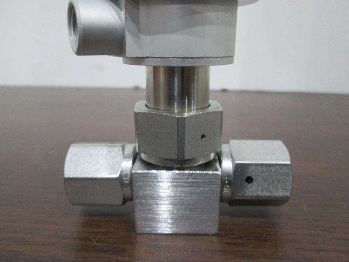Nupro, SS-4BK-V51-1C, Bellows Sealed Valve, New