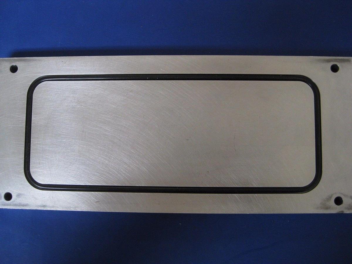 Used Leak Check Plate, 9.5" x 4" w/ 7.5" x 3" O-Ring, Used