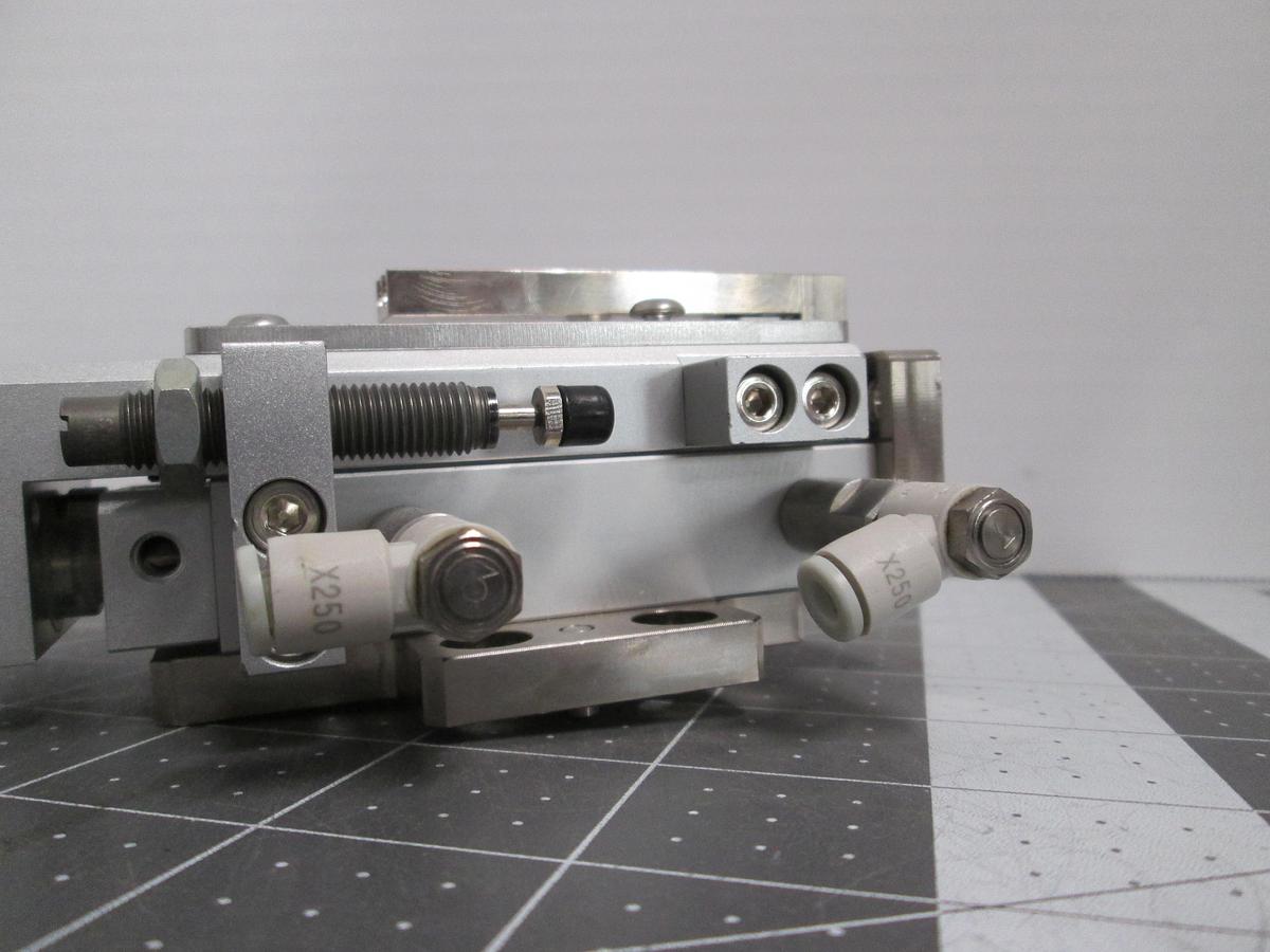 Used SMC 13-MXS12L-40A Precision Air Slide Table 12mm Bore 40mm Stroke Cylinder