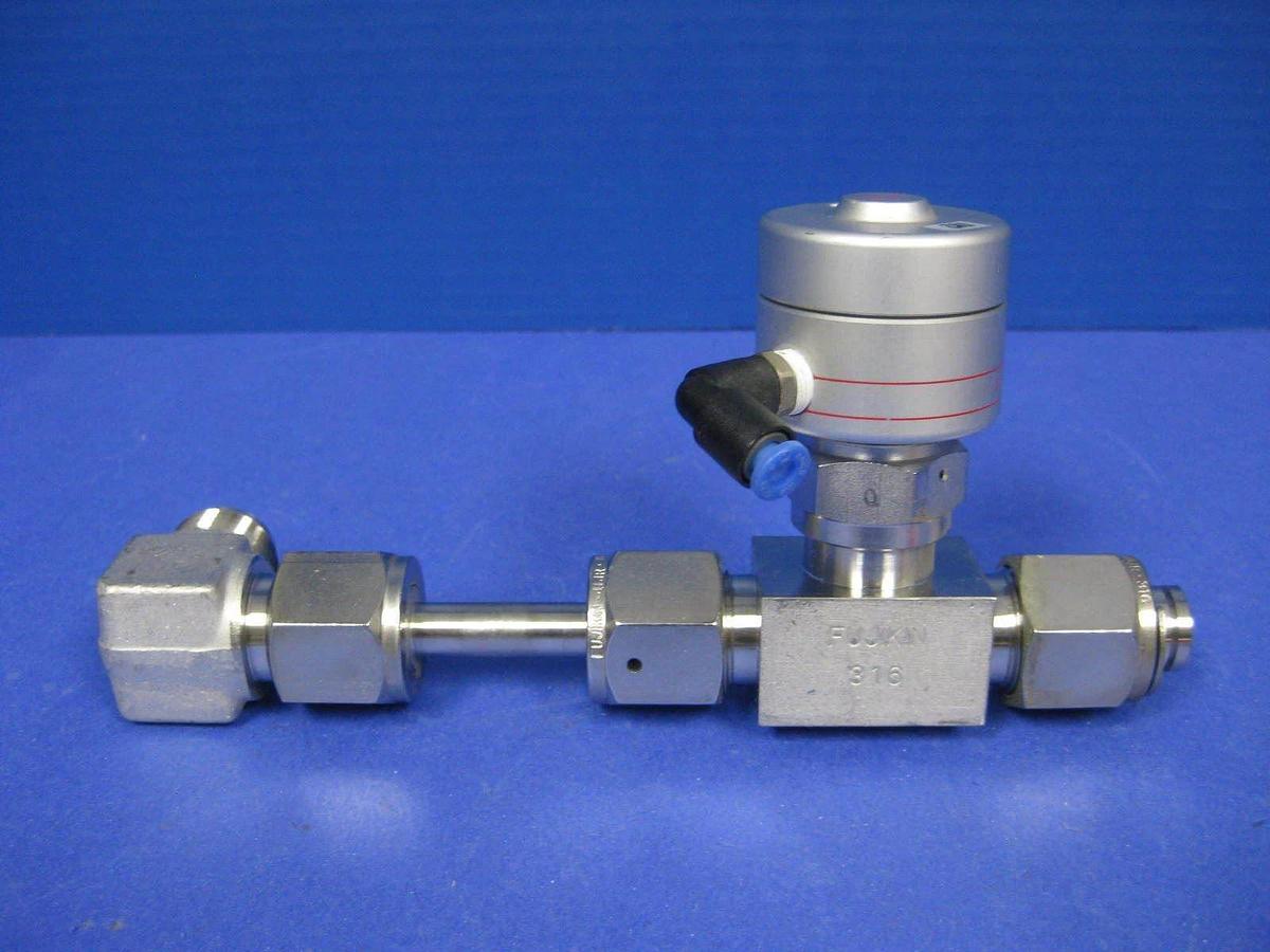 Used Fujikin Valve Assy with 1/2" Tube and Elbow Extention, 1/2" FVCR x 1/2" MVCR