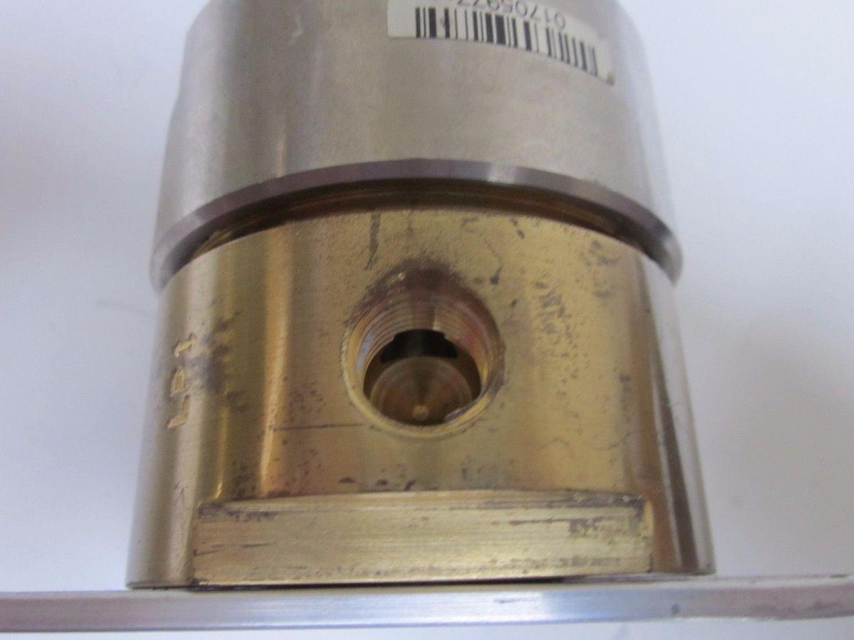 Used APTech AK1210B 4PL 8 8 0 0  4-Port Brass Pressure Regulator 1700 PSI 1/2" NPT