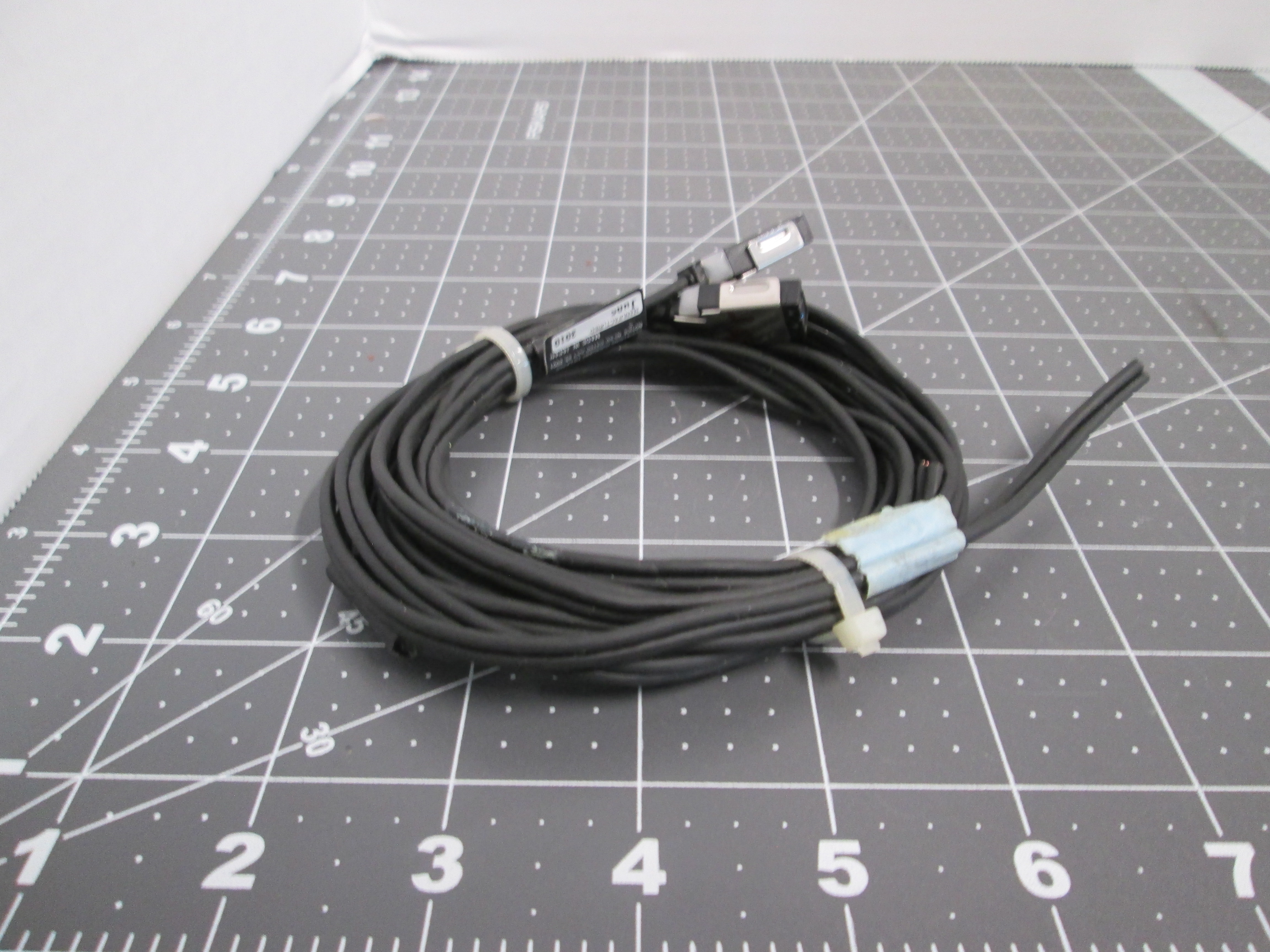 Used Lot of 2 Keyence LV-S41 Small Spot Reflective Laser Sensor Heads