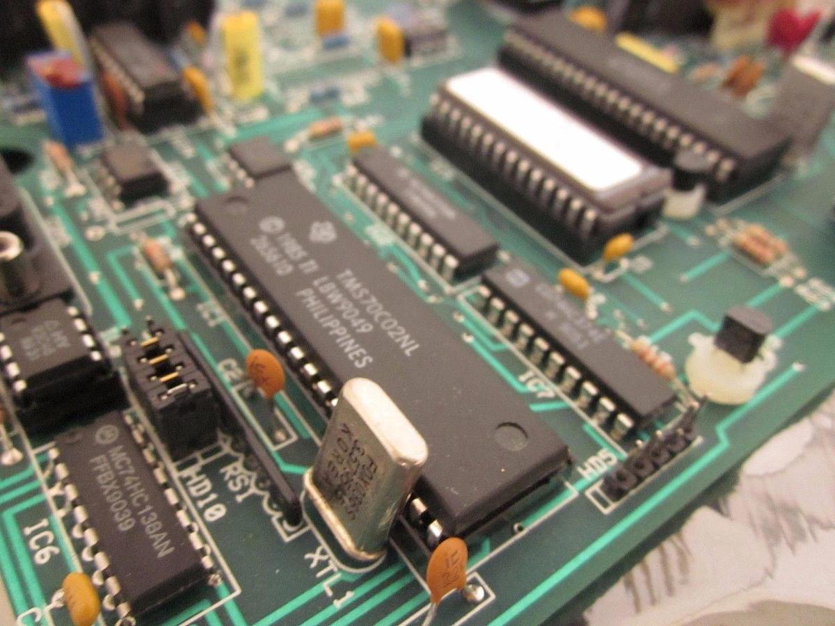 Used Silicon Valley Group SVG 121-180 Thermalogic Temp Control PCB, RA2011-08, Rfb