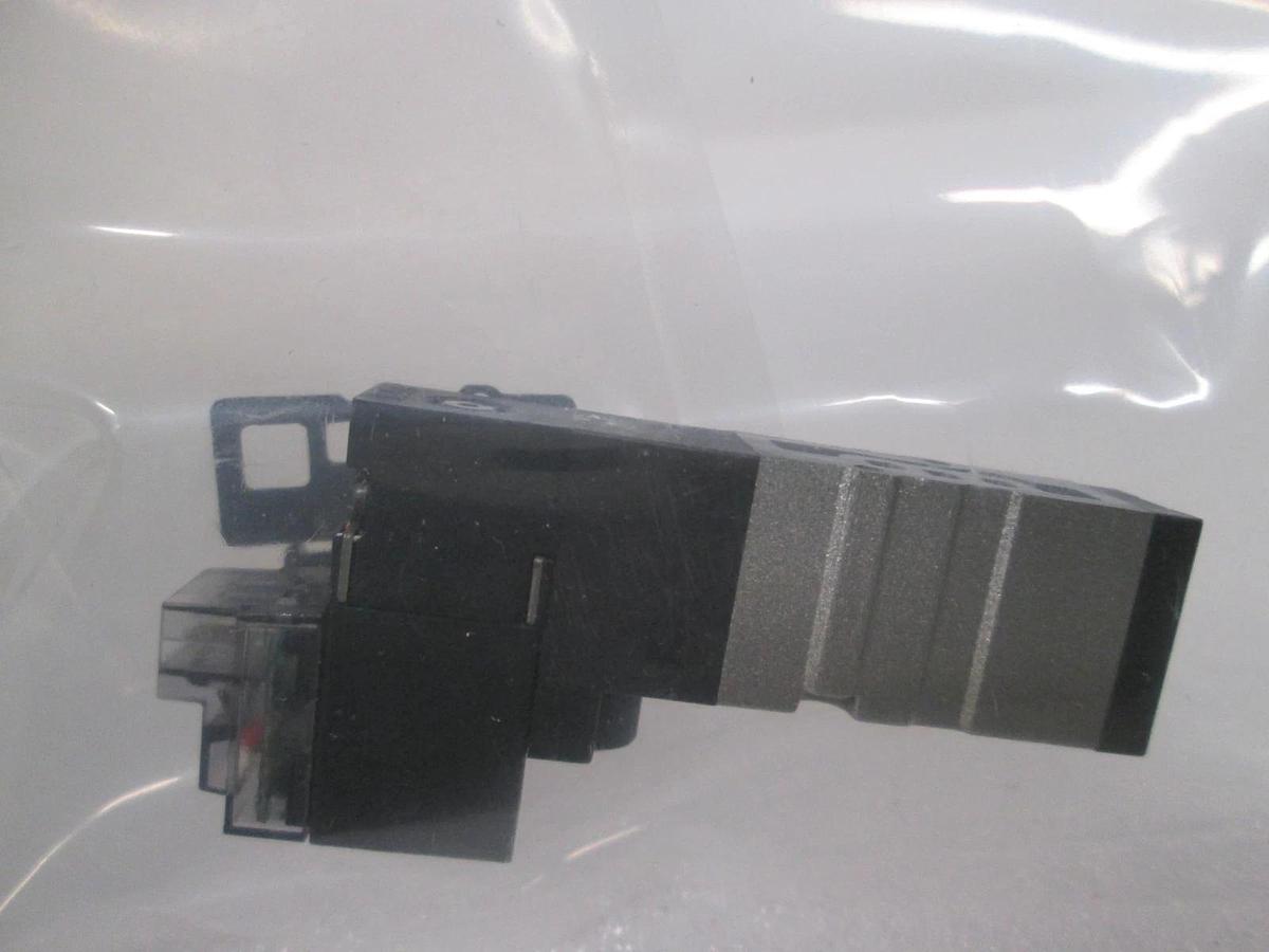 SMC, NVJ3133, Solenoid Valve, 200-7584, New