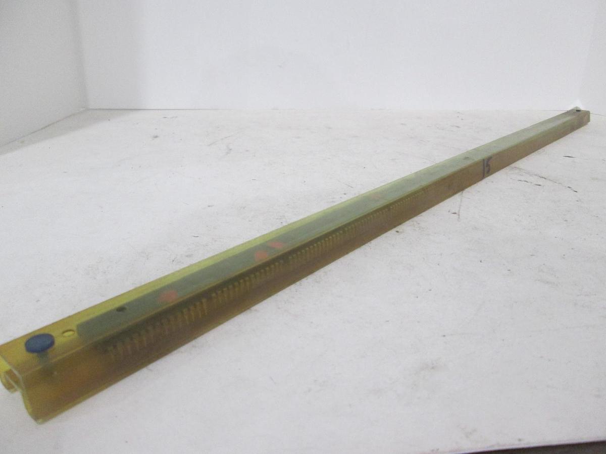 Racal-Vadic, 94011-001, Integrated Circuit, New, Lot of 15