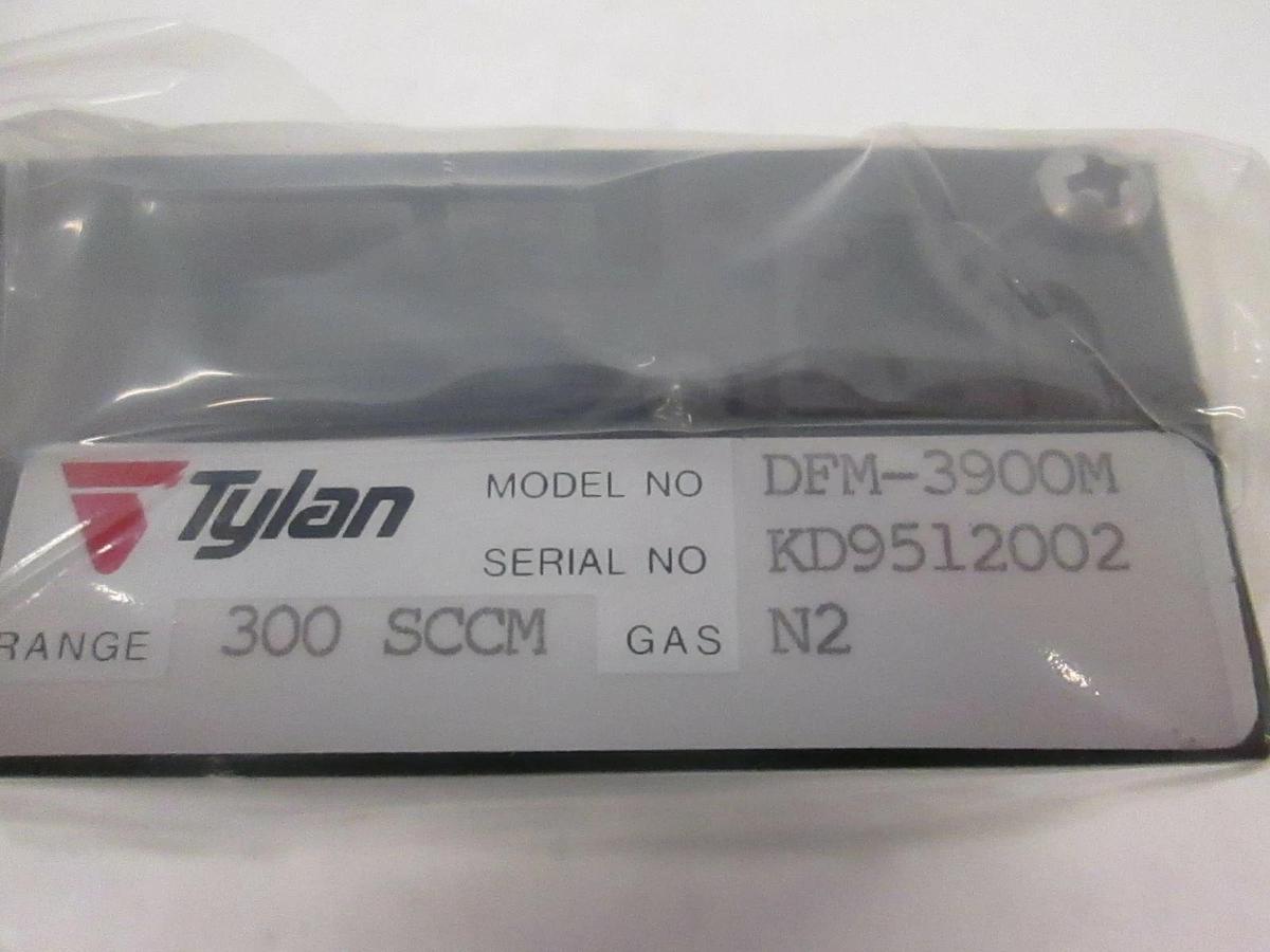 Used Tylan DFM-3900M, MFC Mass Flow Controller 300 SCCM, N2, Rfrb