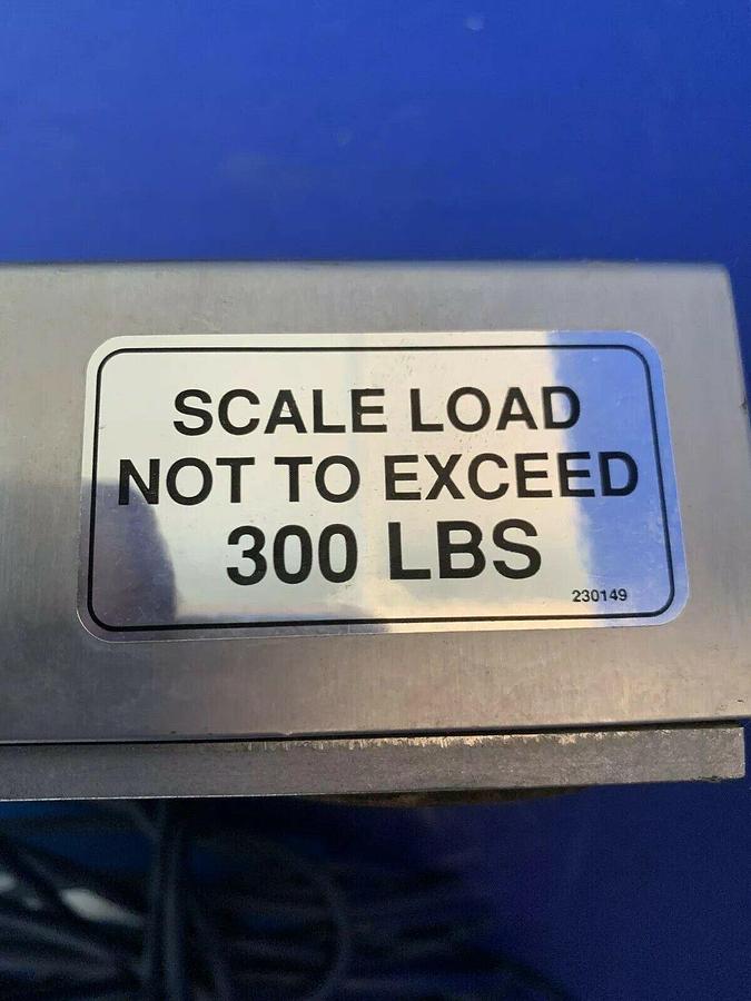 Used Millipore GCS-305 Cylinder Scale, 300lb, Used