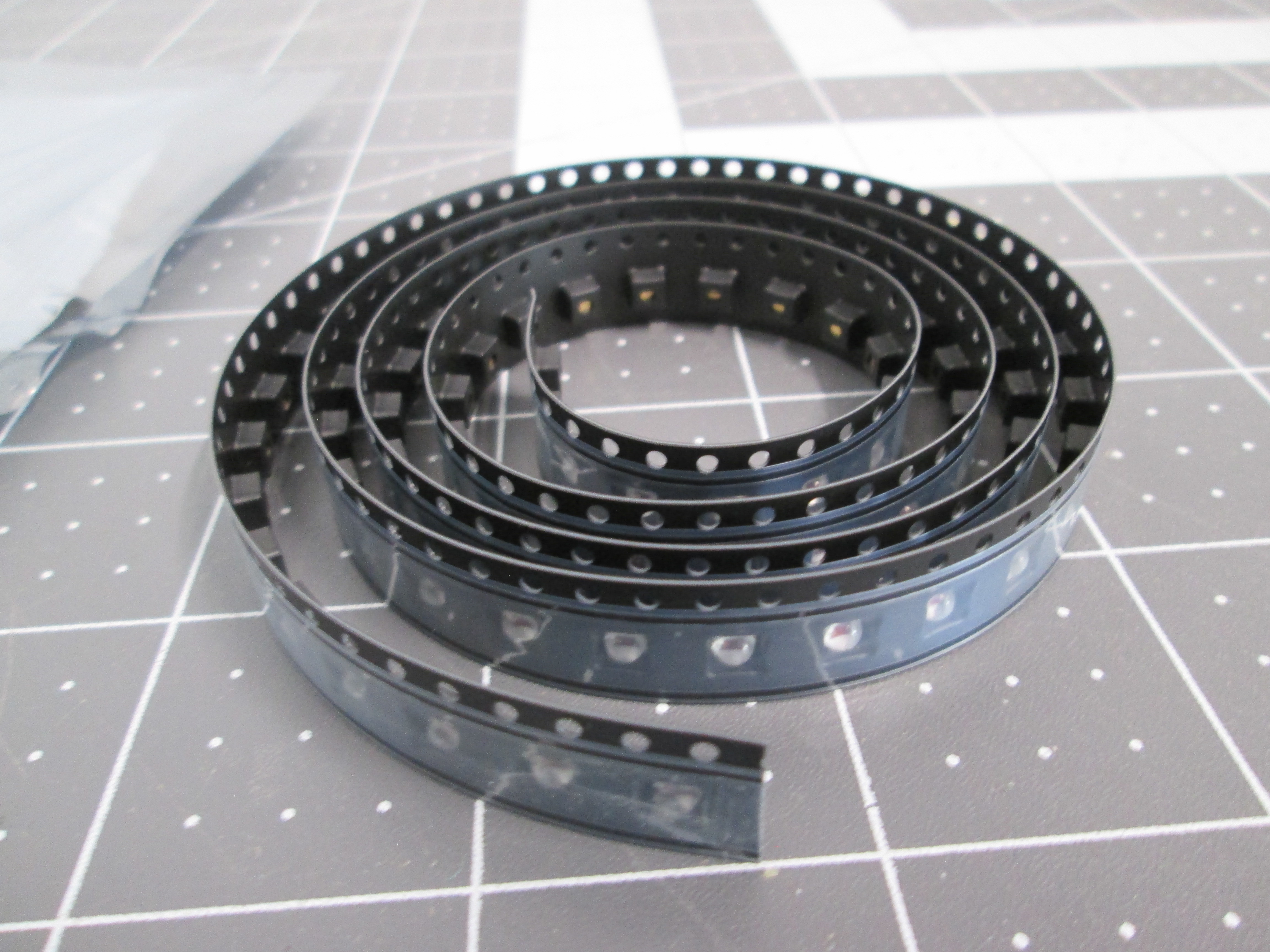 OSRAM OSLON, Optimal GH CSSRML.24-UJUM-1-1 LED 100pcs Pre-Series Sample