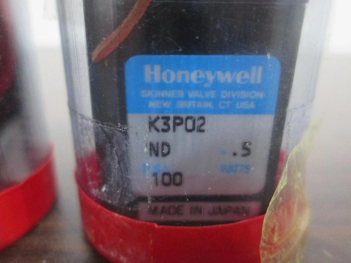 Honeywell, K3P02, Solenoid Valve, New, Lot of 2