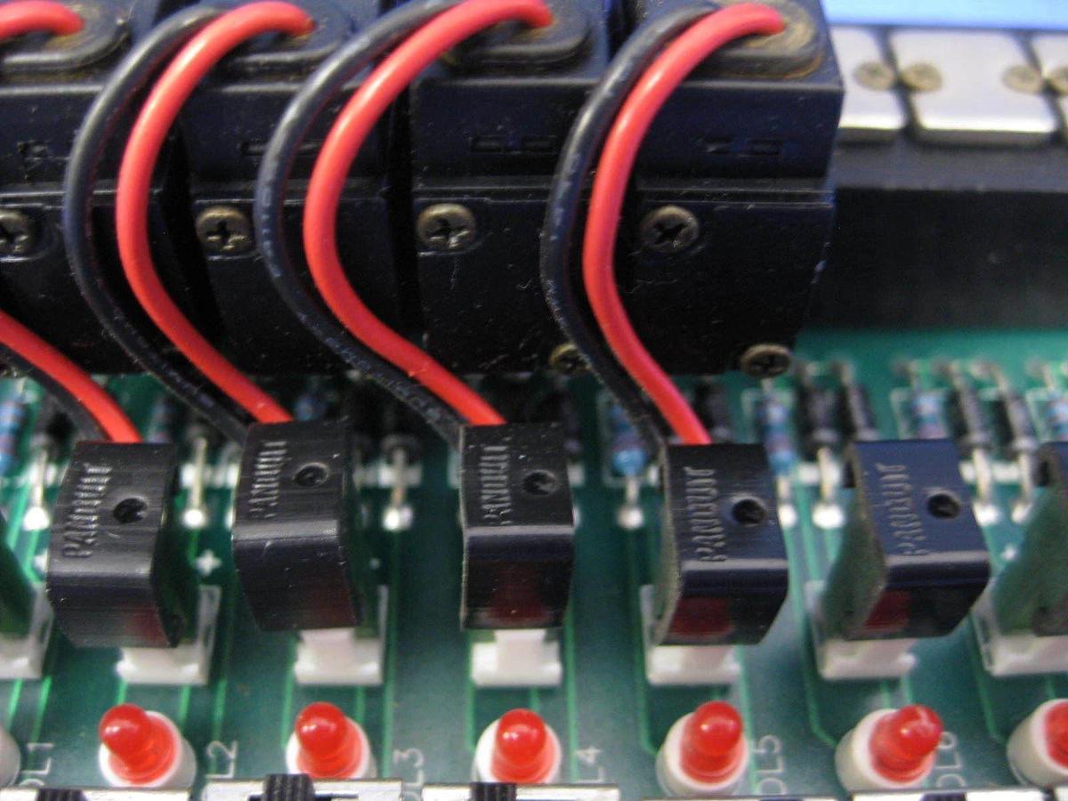 Used Bay Pneumatic Inc BES-501-8 PCB w/ Humphrey HA010E1 Solenoid Valves, Used