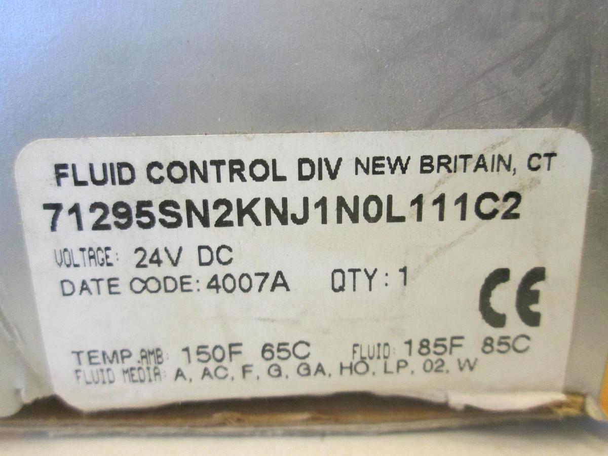 Parker, 71295SN2KNJ1N0L111C2, General Purpose Valve, 10W, 24V DC, 3/32, New