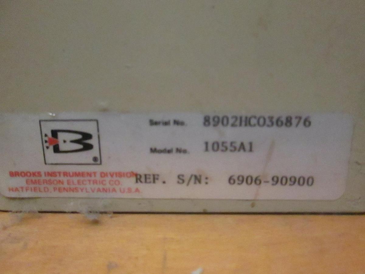Used Brooks Instrument 1055A1, B-924-A-008-WA-A Flowmeter, 150C, volume calibration