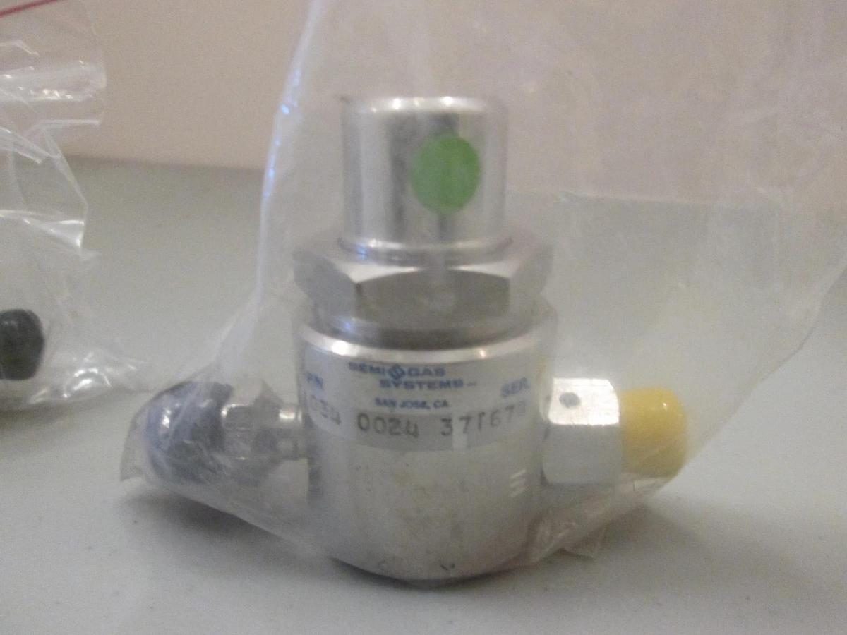 Used Veriflo Semi-Gas 034 Purge / Vent Valve, - 1/4" MVCO x 1/4" FVCO