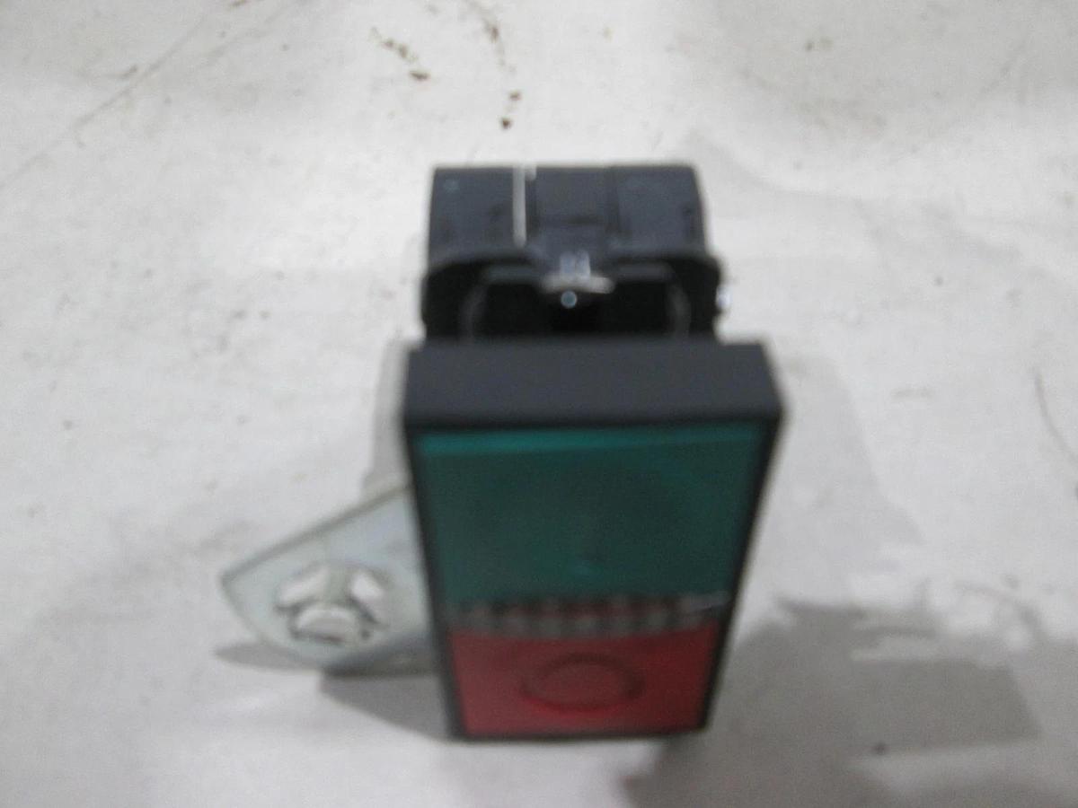 Used Telemecanique, ZBE-1014, Contact Block w/ Green Red Push Button, Used