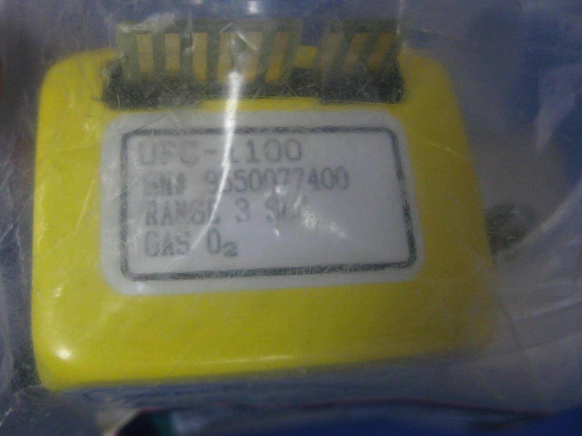 Used Unit UFC-1100 MFC, O2, 3 SLM, 1/4" Male, AMAT 233-4135-43, Lot of 2