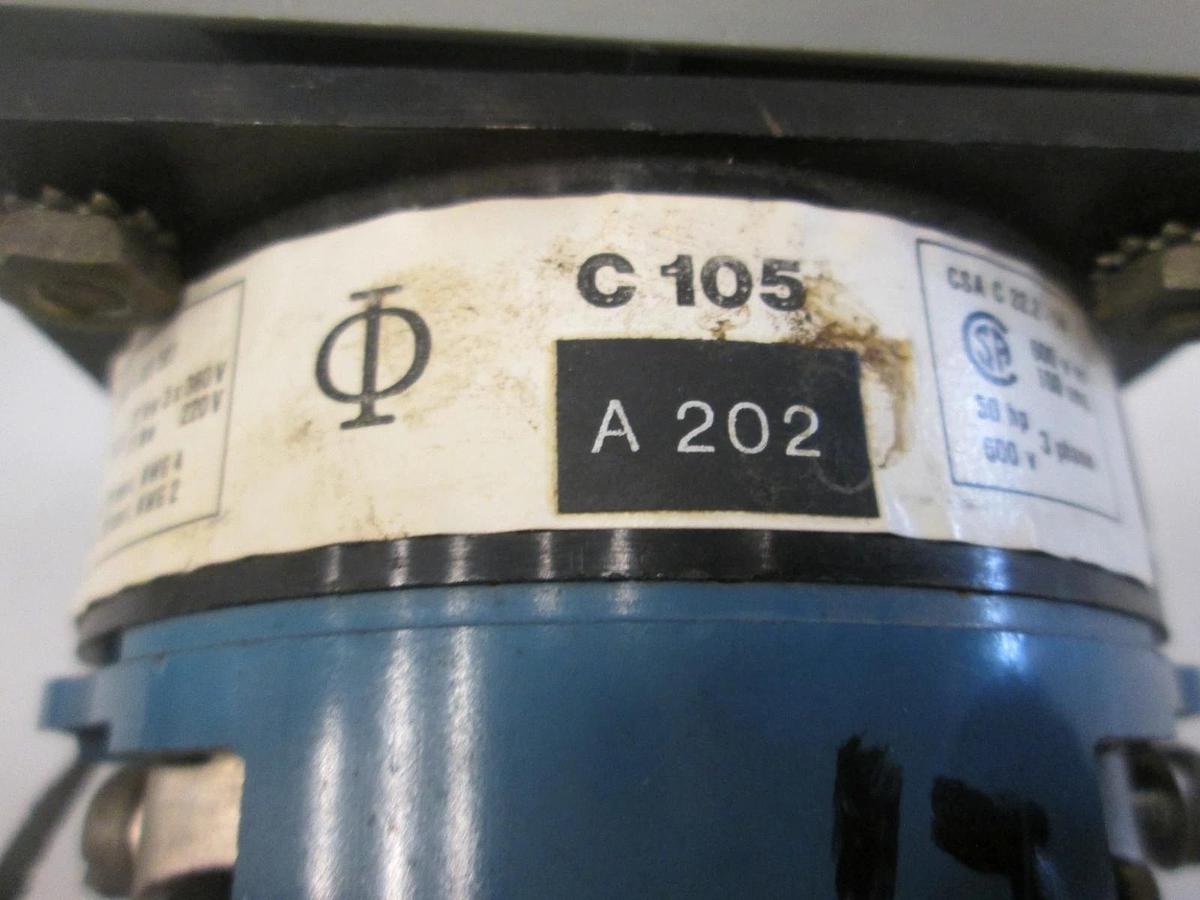 Used Kraus & Naimer, C105, Selector Switch 2 Position NO KNOB, 500V, 100A, Used