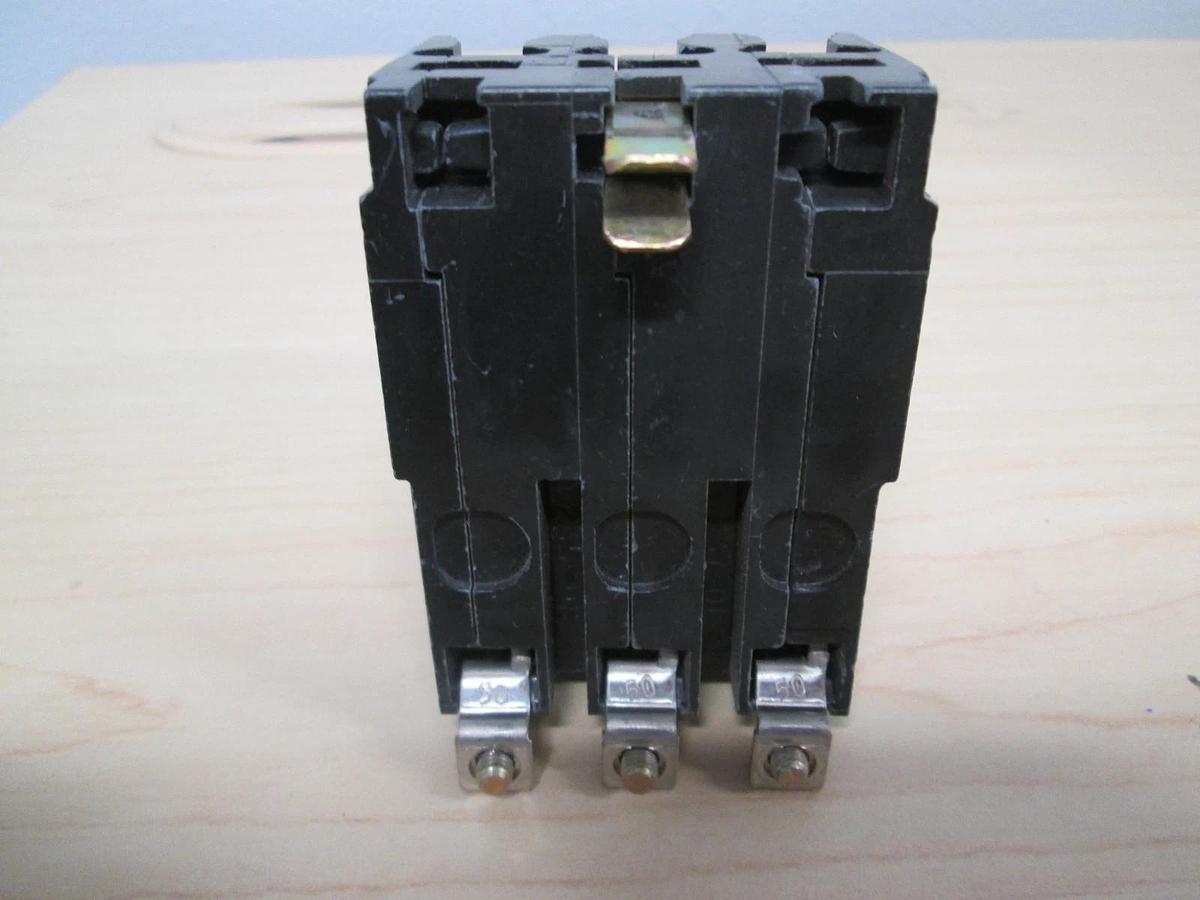 Used Square D, L-4061, Type QOB, 3 Pole Circuit Breaker, 25A, Used