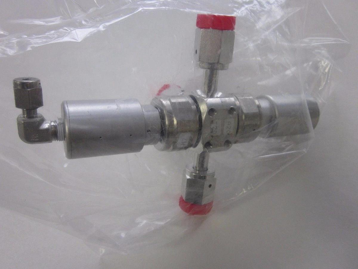 Used WJ Parker Veriflo 944AOPLPNCSFSFFEX, Double Actuator, 3 Way Diaphragm Valve
