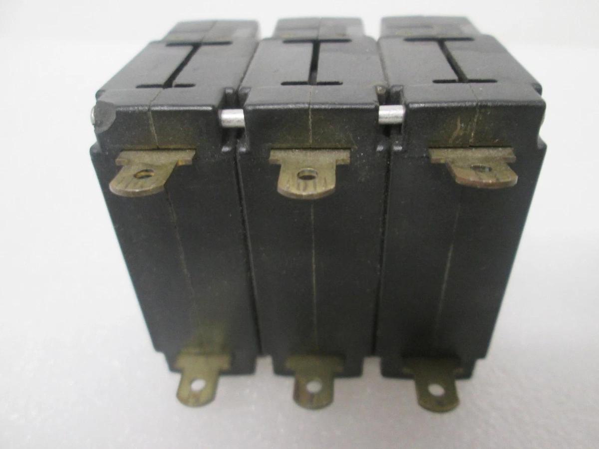 Potter & Brumfield, W69-X2Q12-15, Circuit Breaker, 3 Pole, 15A, 111-7004, New