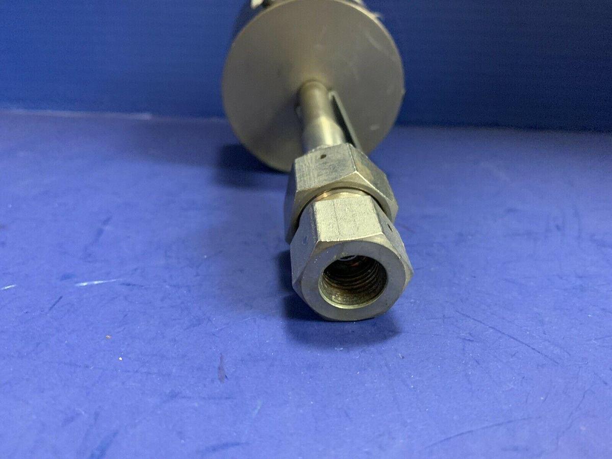 Used MKS 141 Vacuum Switch 141AA-00010BA, 10TORR, 1/2" Fitting, Used
