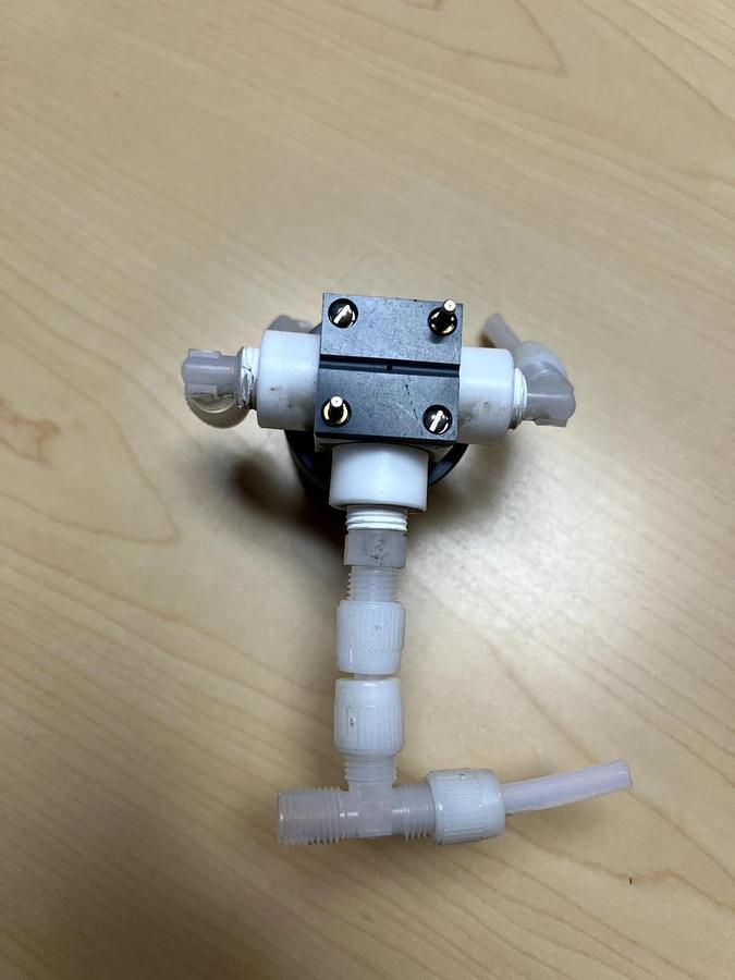 Used NV3 144 Fluorocarbon Pneumatic Value V16A 60 PSI 0.77, Used