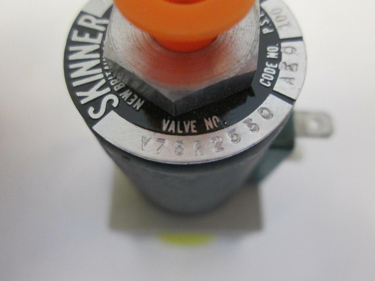 Used Skinner V75R2550 Valve, 100 PSI, Used