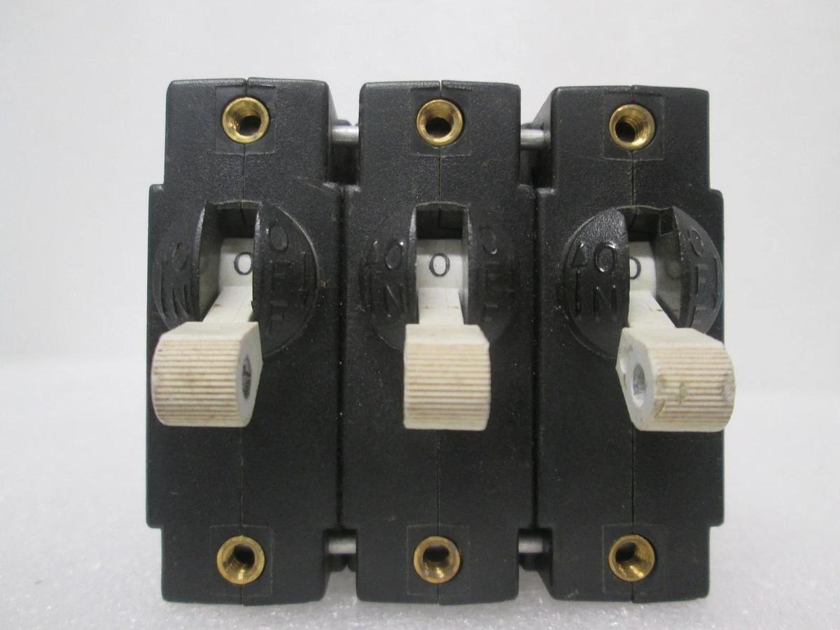 Potter & Brumfield, W69-X2Q12-15, Circuit Breaker, 3 Pole, 15A, 111-7004, New