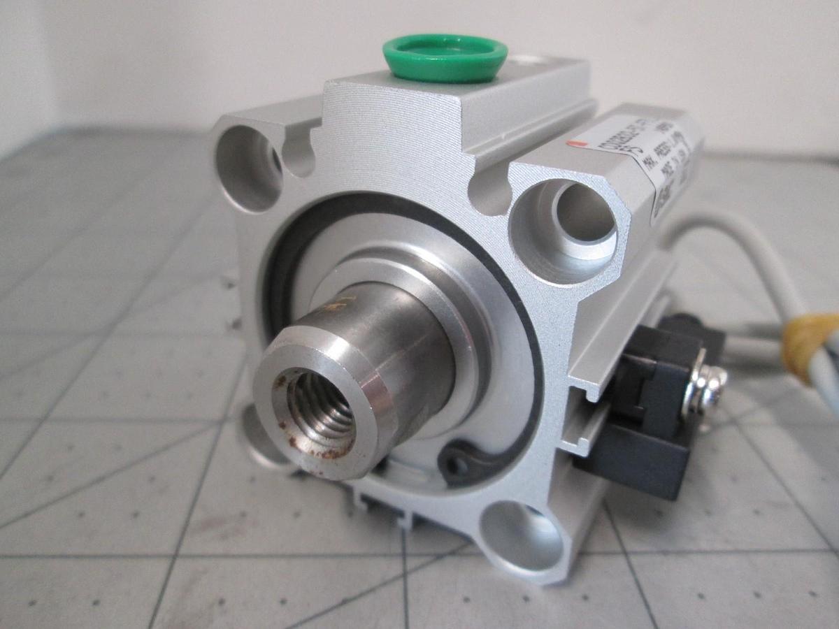 Used SMC, CDQ2B32-5T-F7LFS, Compact Cylinder, 32mm Bore, 5mm Stroke, SGL, ACT, New
