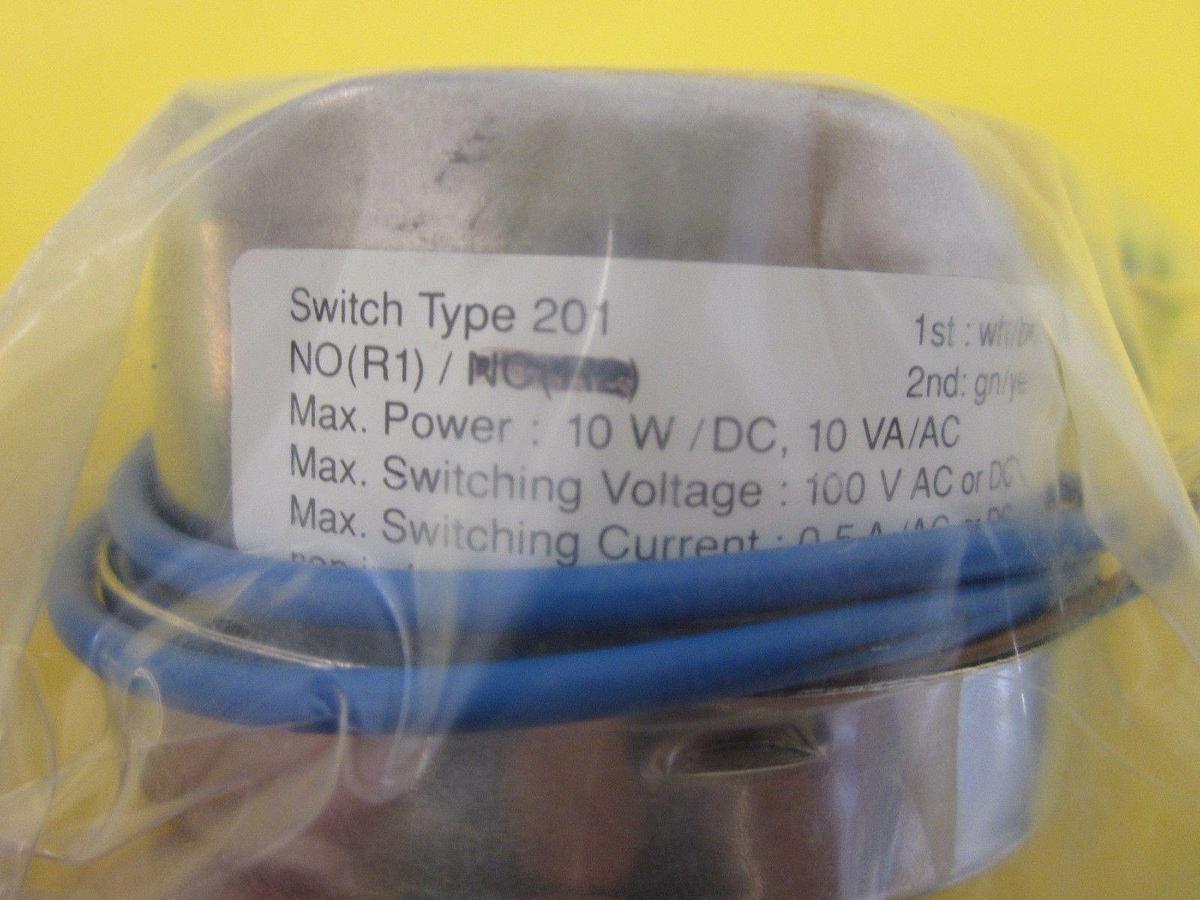 Used GTR Controls Vacuum/Pressure Gauge Type 201, 25S-30-0-30M-1-0, 1/4" Male VCR