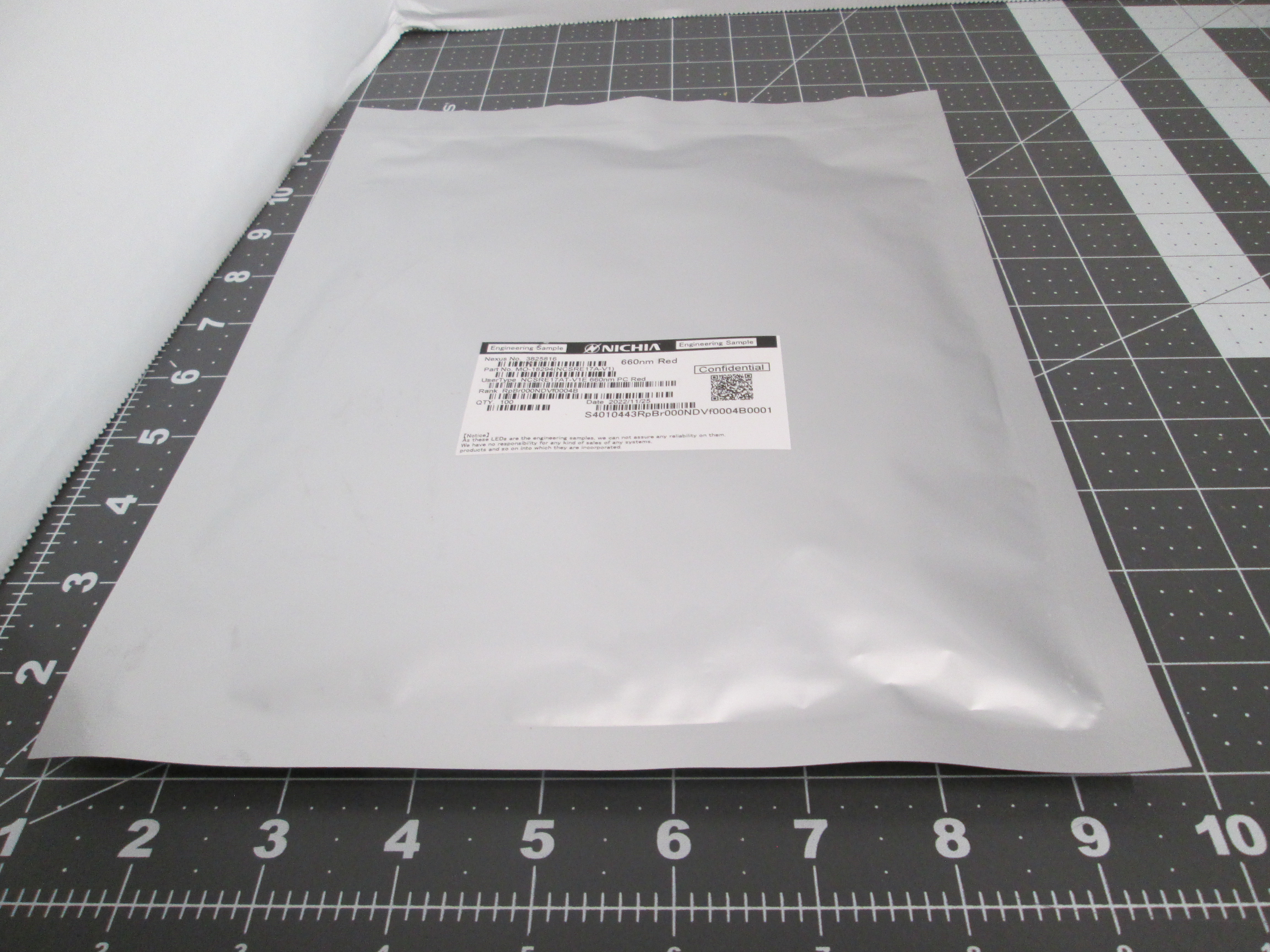 Used Nichia, NCSRE17AT-V1E, 660nm Red LED Engineering Sample 100 PCS MO-18294