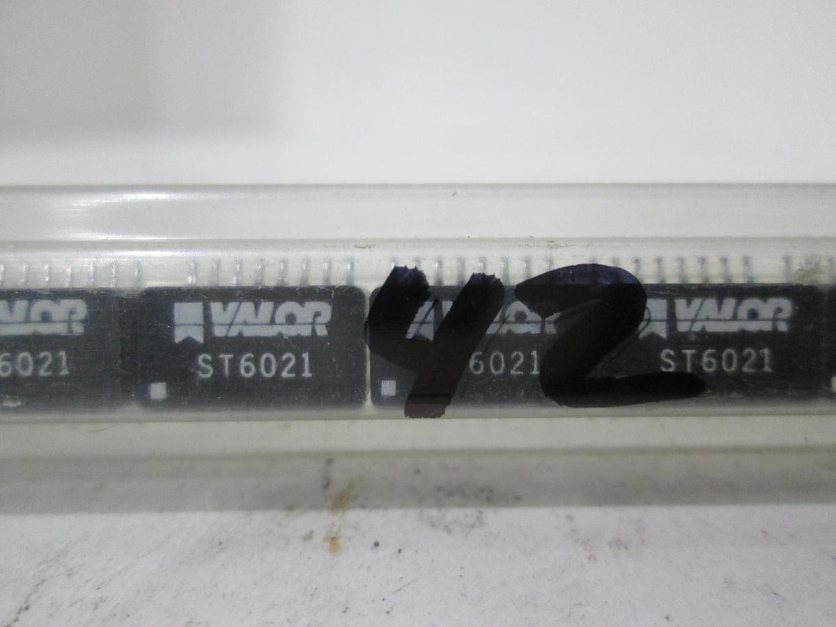 Used Valor, ST6021, Integrated Circuit, New, Lot of 42