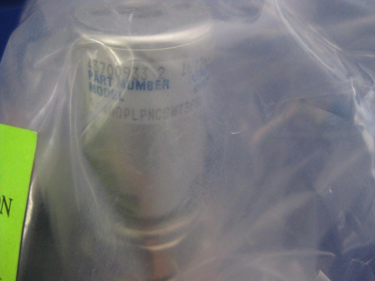 Used LAM Research 839-054625-001E Parker Veriflo 944AOPLPNCSWTSFSF4663 Valve Assembly