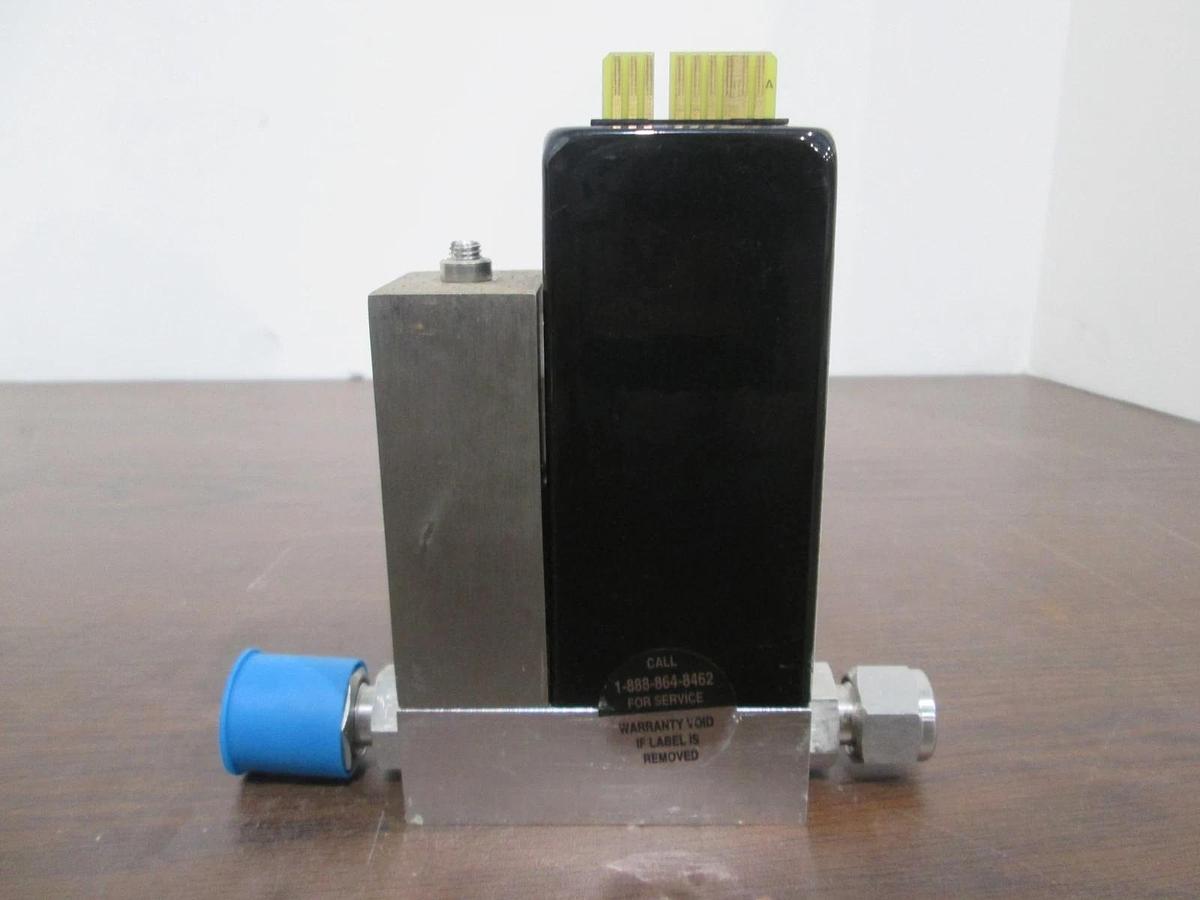 Used Unit, UFC-1200A, 10L, N2, Mass Flow Controller, 1/4" Port Used