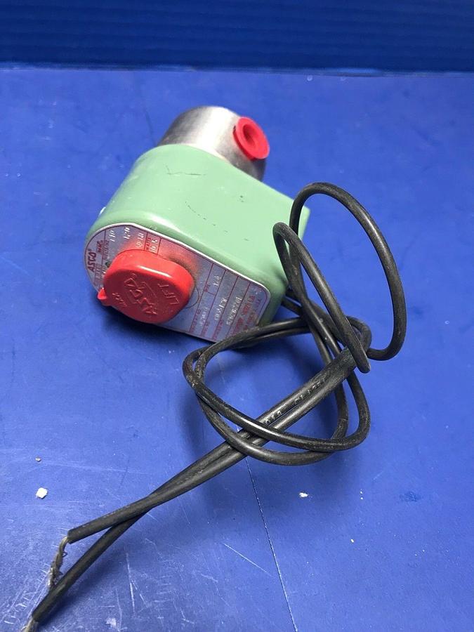 Asco 8262B220E 2-Way Solenoid Water Valve, 1/4" , 100 psi, New