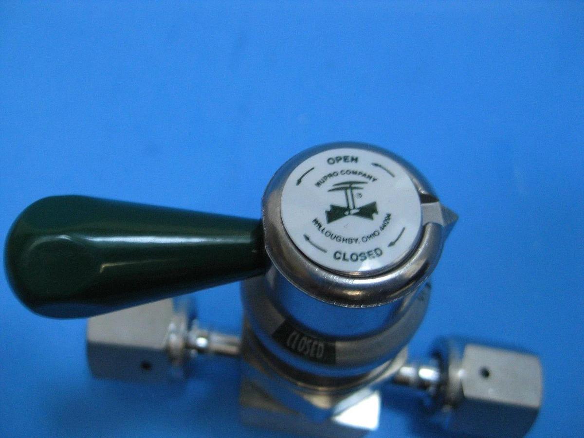 Used Nupro SS-DLFR4-PX Manual Valve w/ Green Lever Handle, 1/4" FVCR/FVCR, Used