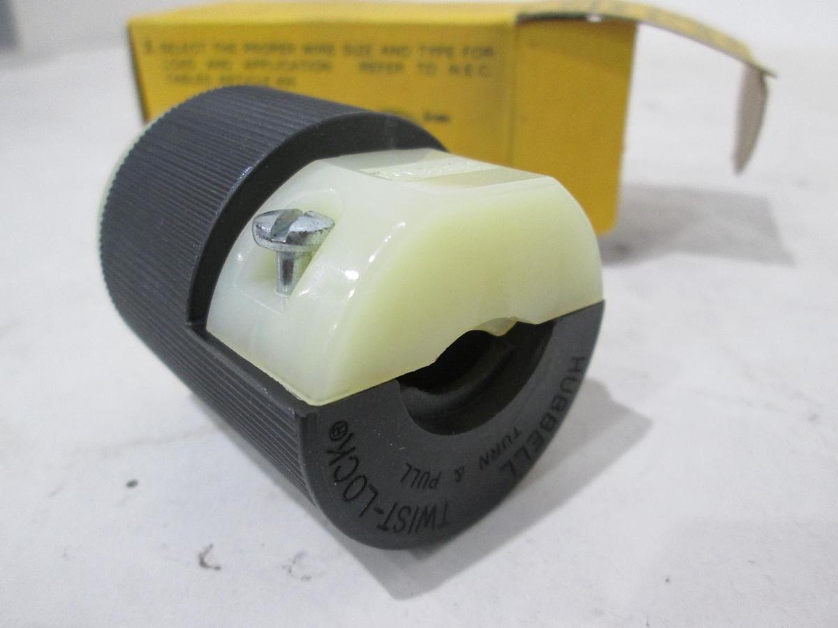 Used Hubbell, 4720-C, Dead Front Plug, 15A, 125V, New