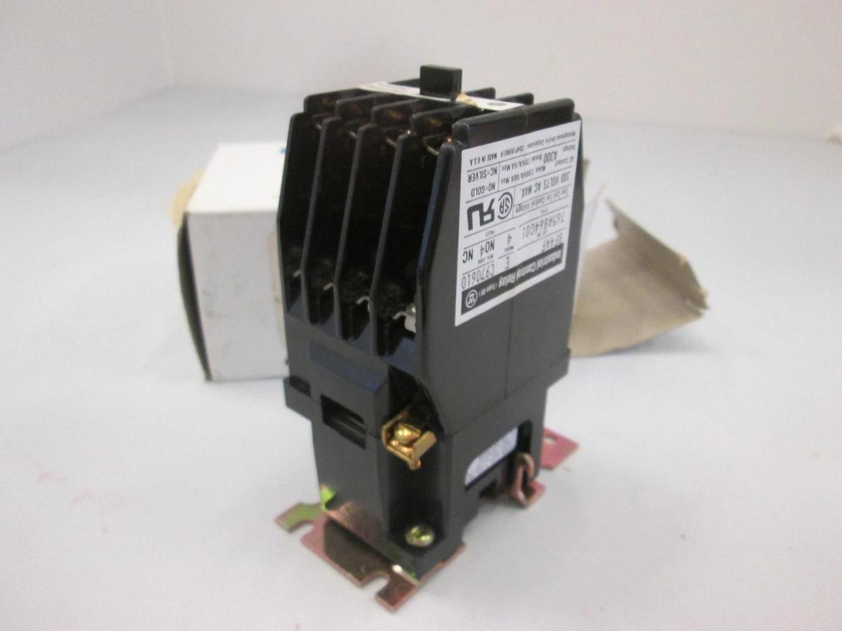 Used Cutler-Hammer, BF44F, Contactor, 4 Pole, 300 V, 10A, New