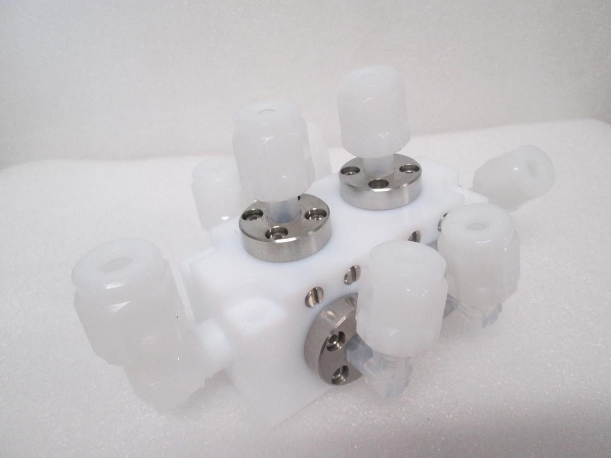 Manifold 3/8" Assy, 1102589, New