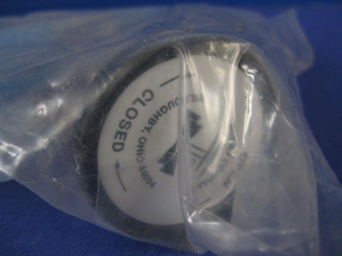 Used Nupro  SS-BN8FR8-PX Bellows Sealed Manual Valve, New in Double Wrap