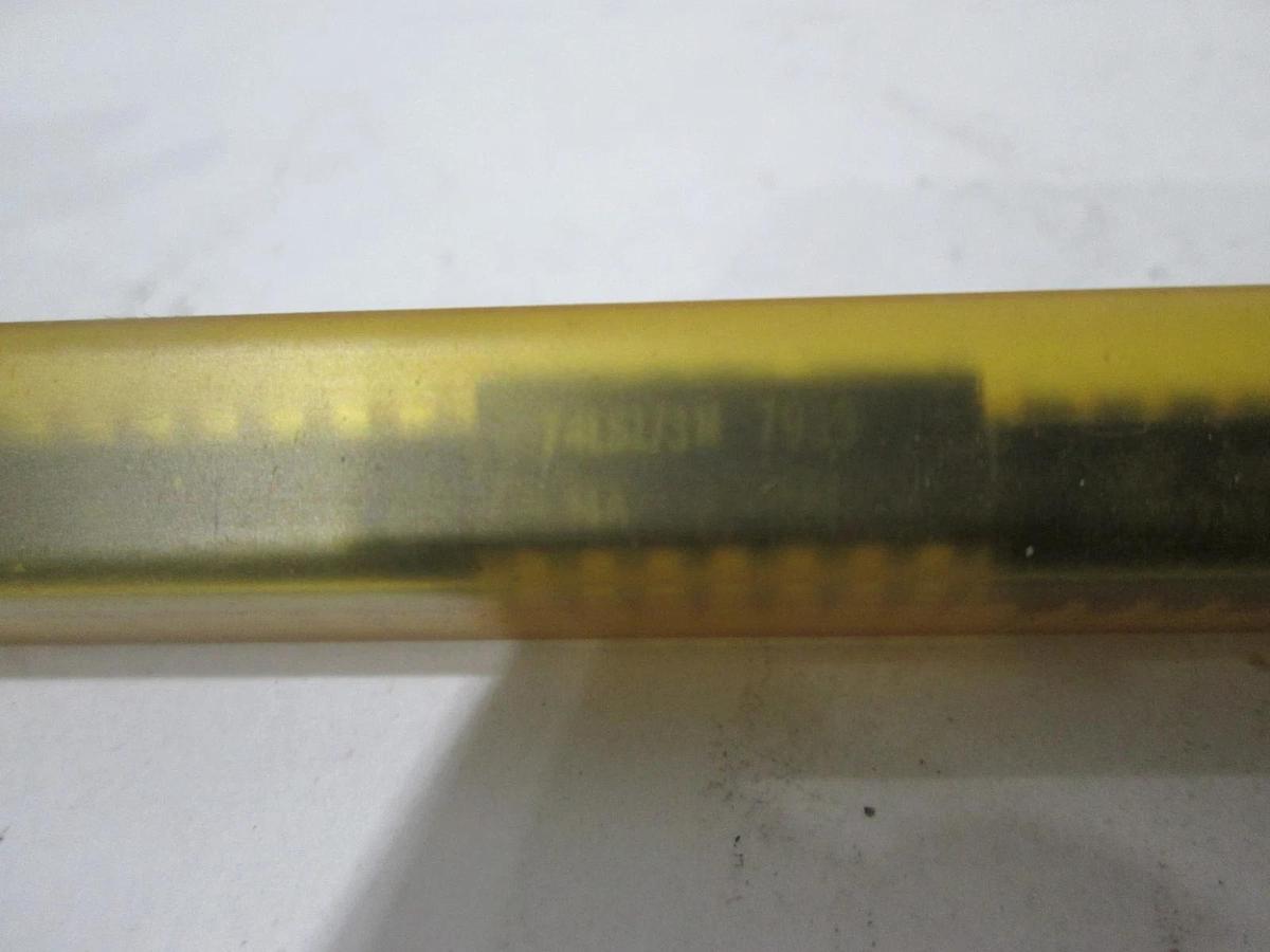 Used Texas Instruments, SN74LS173N, Integrated Circuit, Used, Lot of 28