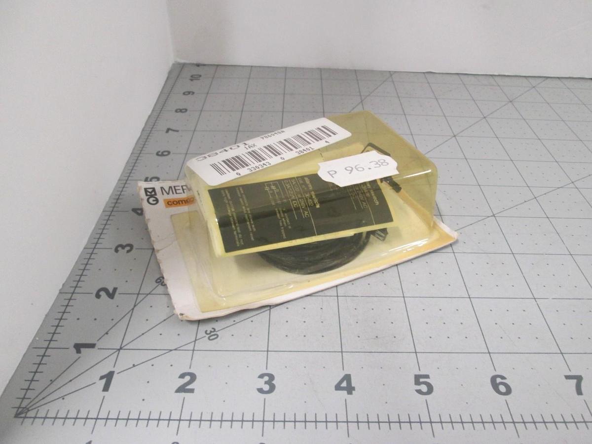 Used Merlin Gerin, 38401, Auxiliary Switch for Circuit Breaker, New