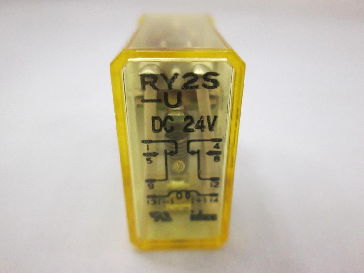 Used IDEC, RY2S-U, DC 24 V Relay, Used