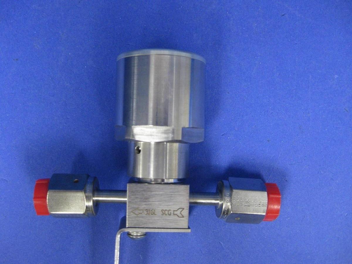 Used Ewal Parker Titan II Actuated Valve, 1/4" FVCR, NC, 150 psi, Used